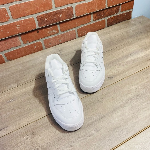 adidas Men's Rivalry Low Shoes size 10 no box - Picture 8 of 13